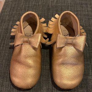 Rose Gold MonkeyFeet Sz 5/6